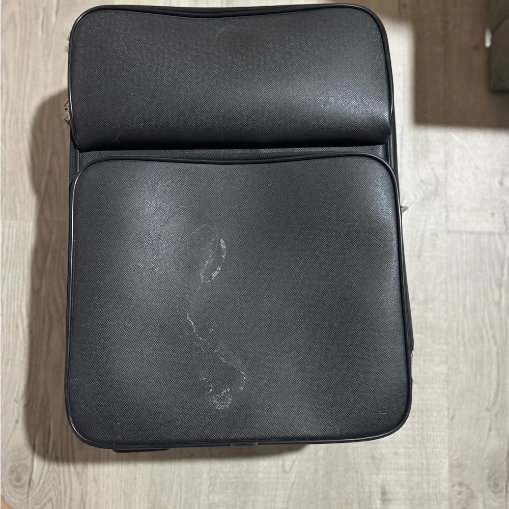 LOUIS VUITTON Taiga Pégase Business 55